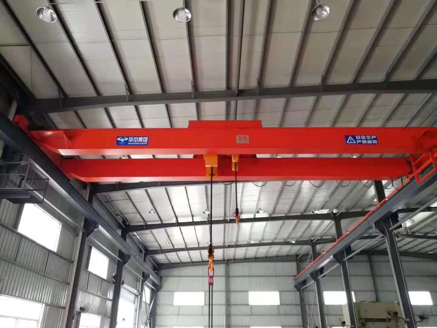 成都龍門吊 成都起重機  成都電動葫蘆  銷售維修