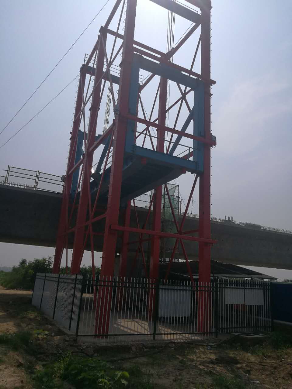 罐車(chē)提升機(jī)