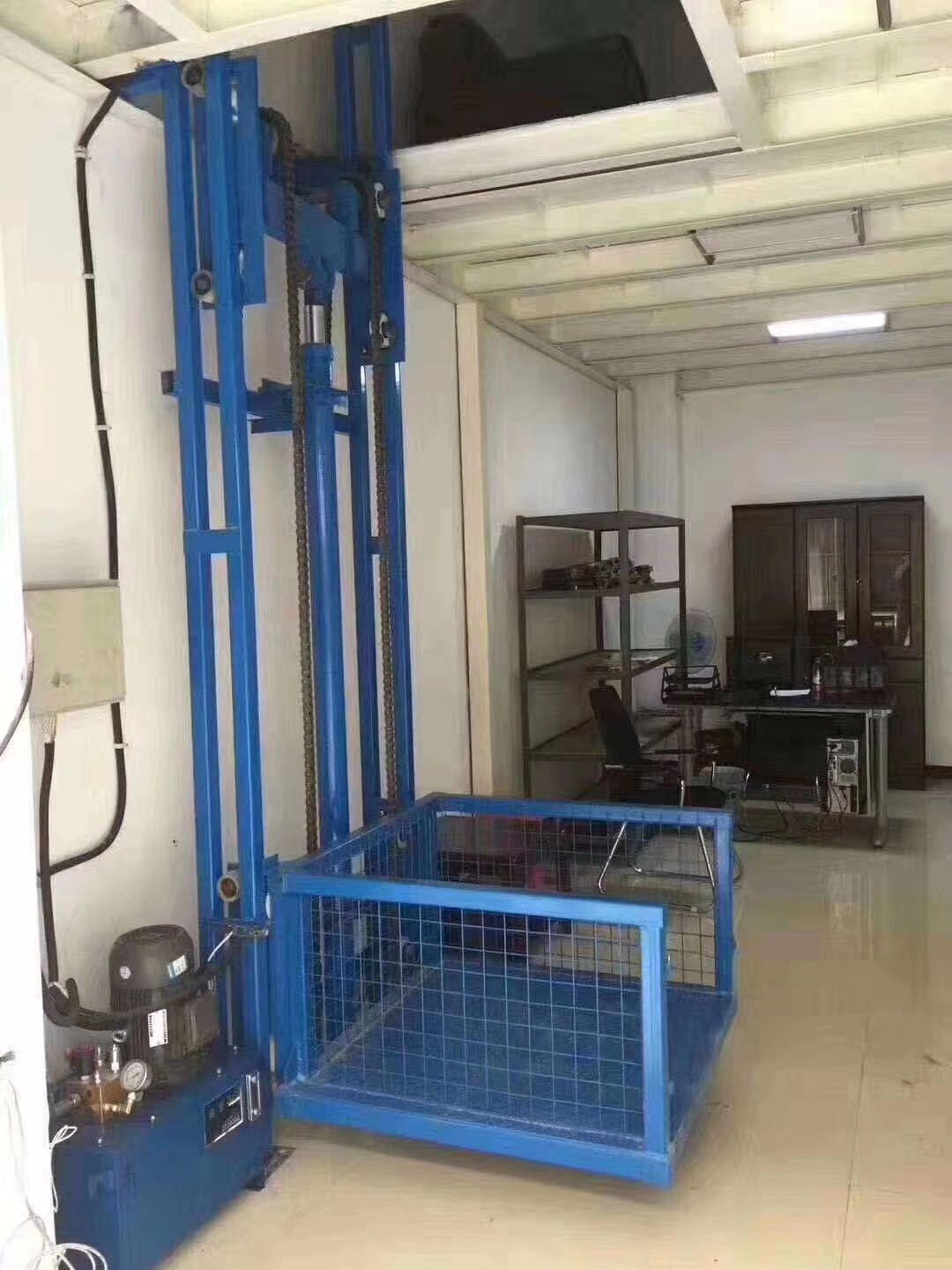 成都液壓貨梯銷售維修/廠家直銷