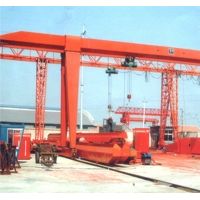 上海行車，龍門吊