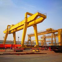 山東雙梁吊鉤門式起重機(jī)