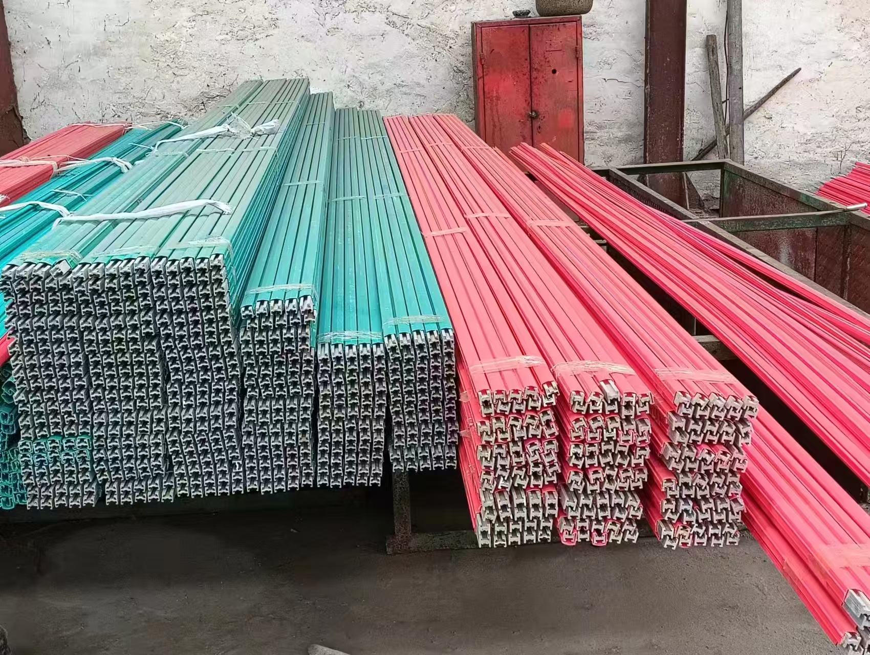 河南長垣單極滑線廠家直銷