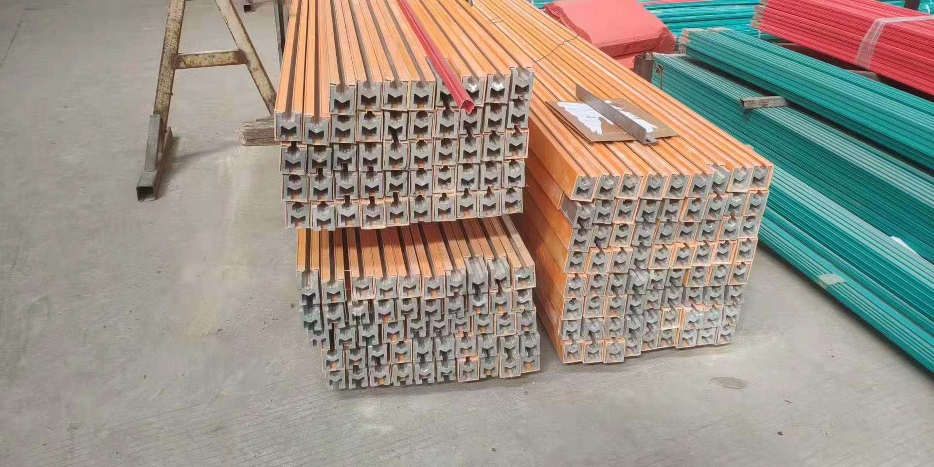 河南長垣單極滑線廠家直銷